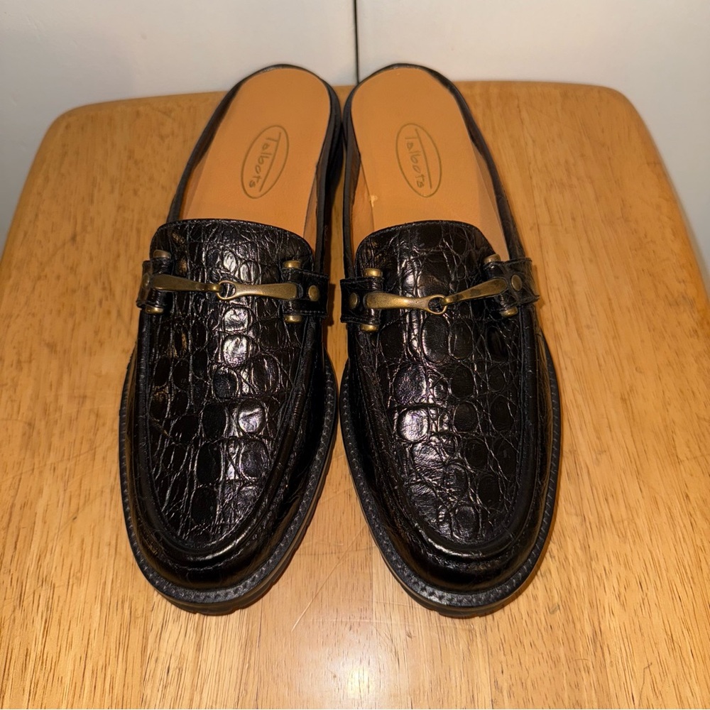Women’s Talbots black leather crocodile slip on loafer mule buckle size 7.5 AA